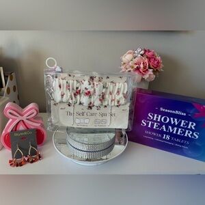 NWT! 3 Piece Mystery Not So Mystery Set